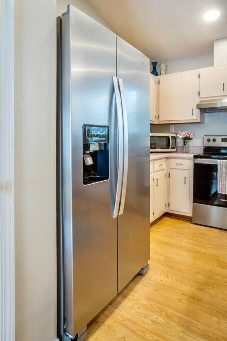 Life'S A Breeze - Updated 3Br 5Min To Pcola Beach Gulf Breeze Exterior photo